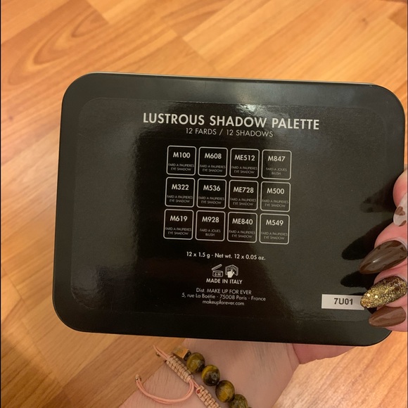 Makeup Forever Lustrous Shadow Palette - Picture 3 of 3